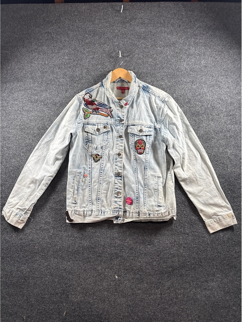 Saks Fifth Avenue Womens M Denim Jacket Light Wash Embroidered Patch Skull Bird